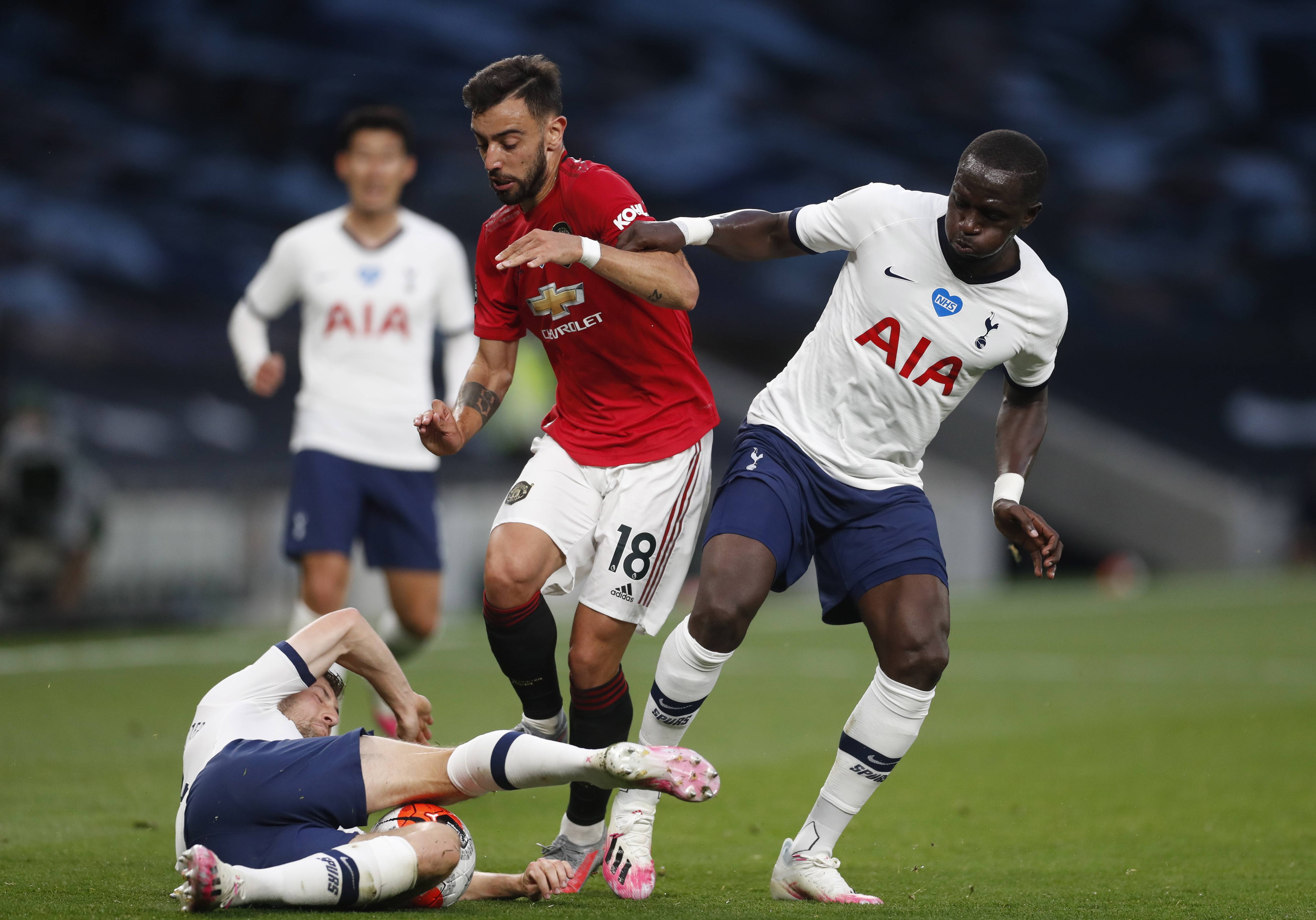 感叹泳池中 感叹泳池中