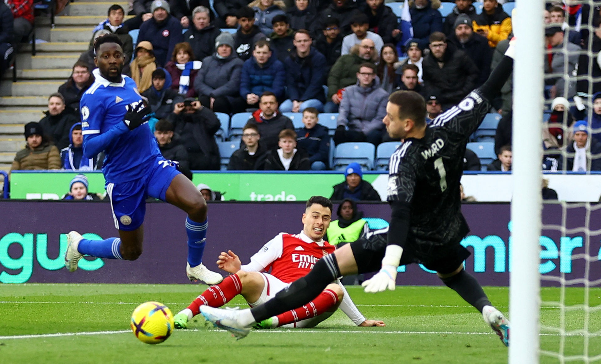 记者指出 记者指出